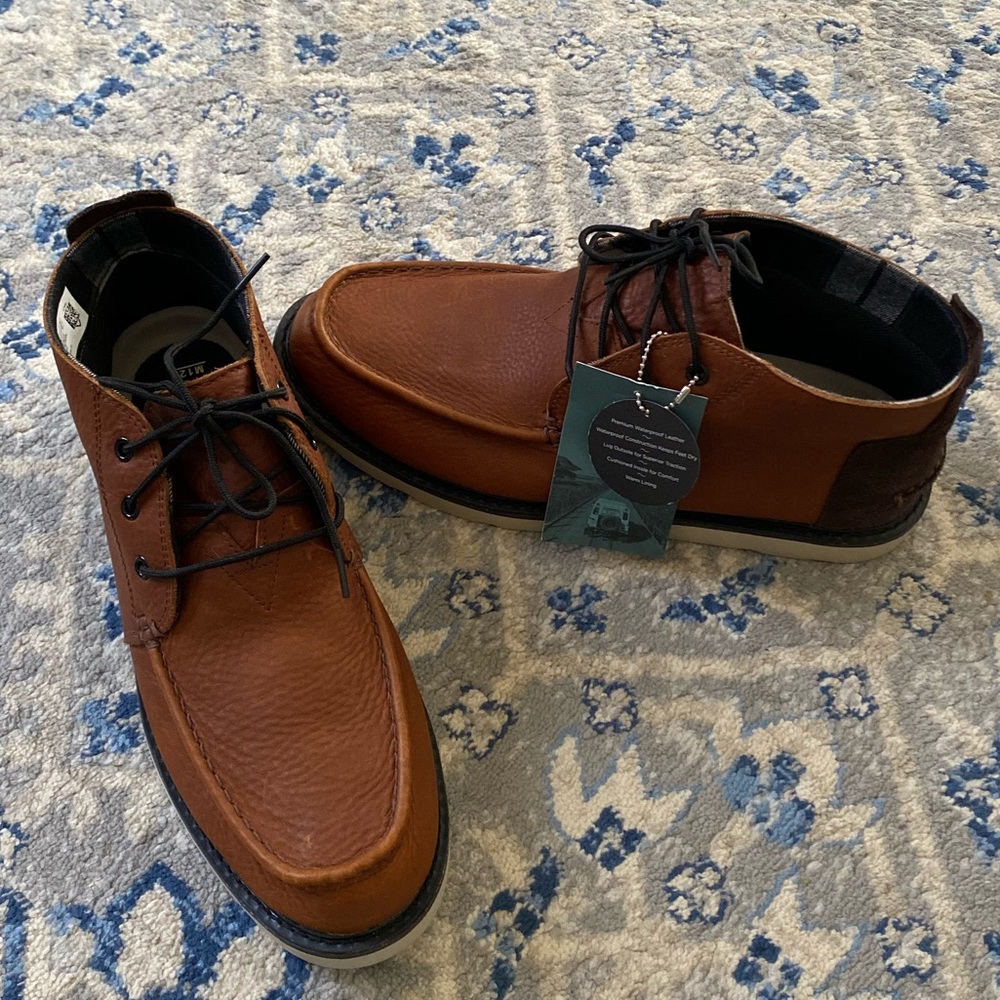 Toms men’s boots size 12